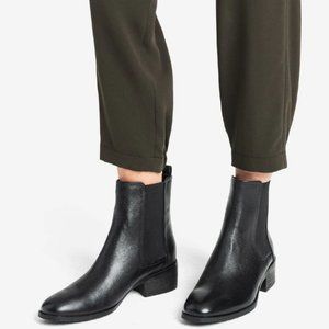 Reaction Kenneth Cole salt leather chelsea boot - size 9